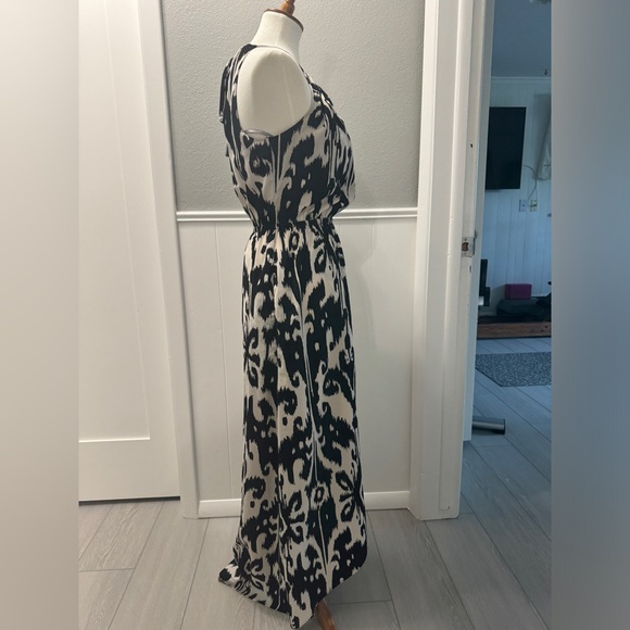 Athleta Black and White Halter Neck Maxi Sundress Size Small - Picture 2 of 4